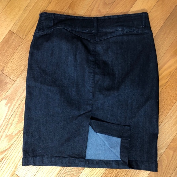 Jeans skirt - Picture 3 of 7